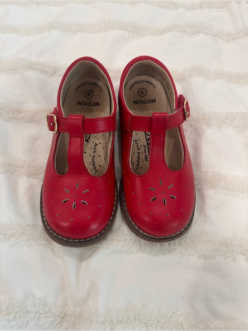 FootMates Red T‑Strap Mary Jane Shoes for Kids